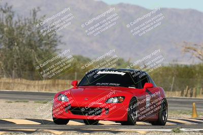 media/Oct-24-2025-Doghouse Garage (Fri) [[783d2ff07a]]/4-Inter-Low/Session 2 Turn 3/